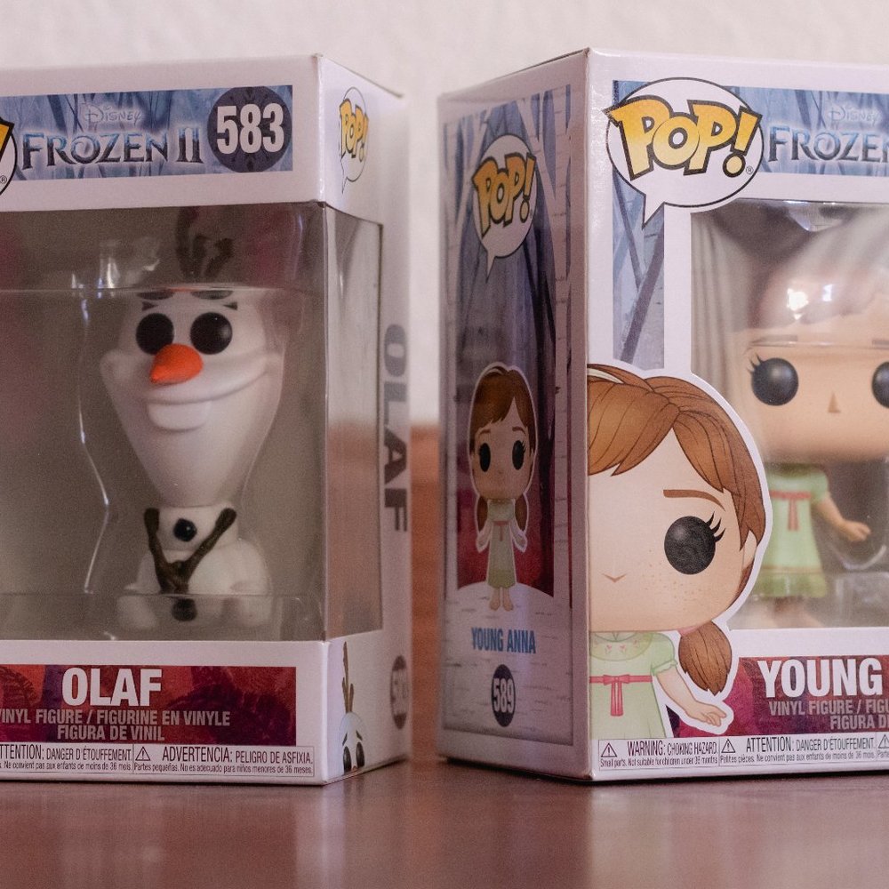 Funko Pop Young Anna (589) & Olaf (583) Frozen 2